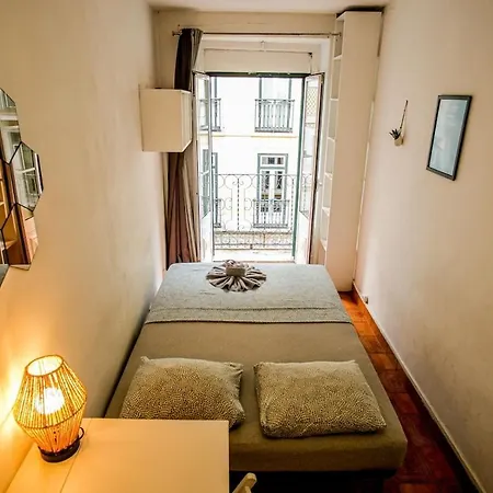 Apartment Cozy Private With Patio Lissabon
