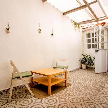 Cozy Private With Patio * Lisboa