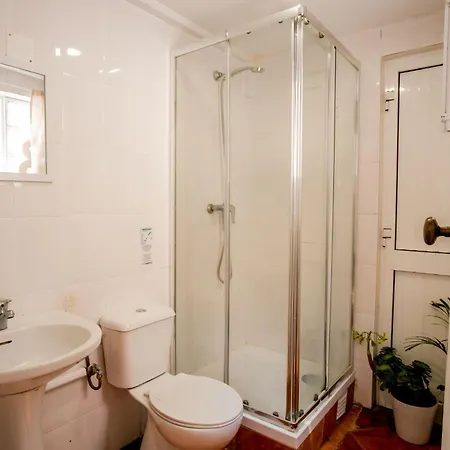 Cozy Private With Patio Apartment *