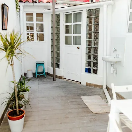 Cozy Private With Patio