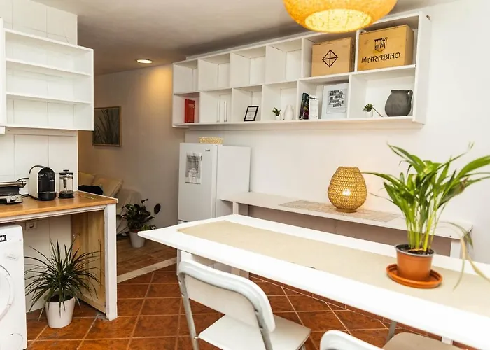 Cozy Private With Patio *