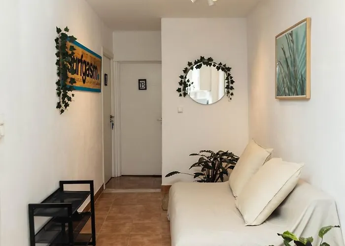 Cozy Private With Patio Apartmán